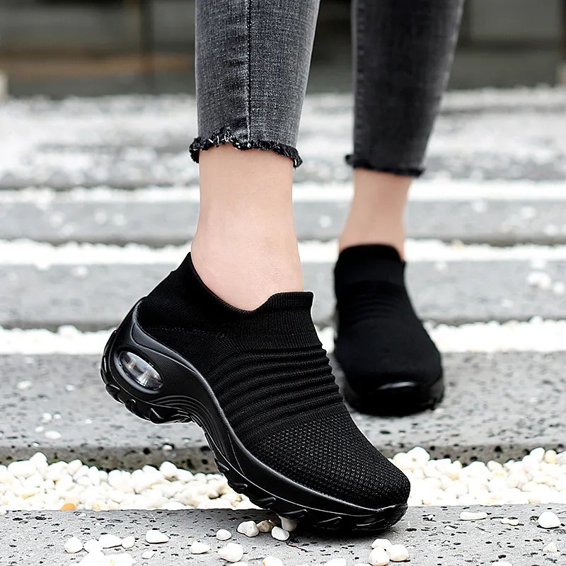Cross-border Sports Leisure rocking shoes high elastic fly woven breathable shoes fashion light socks shoes a generation of hair