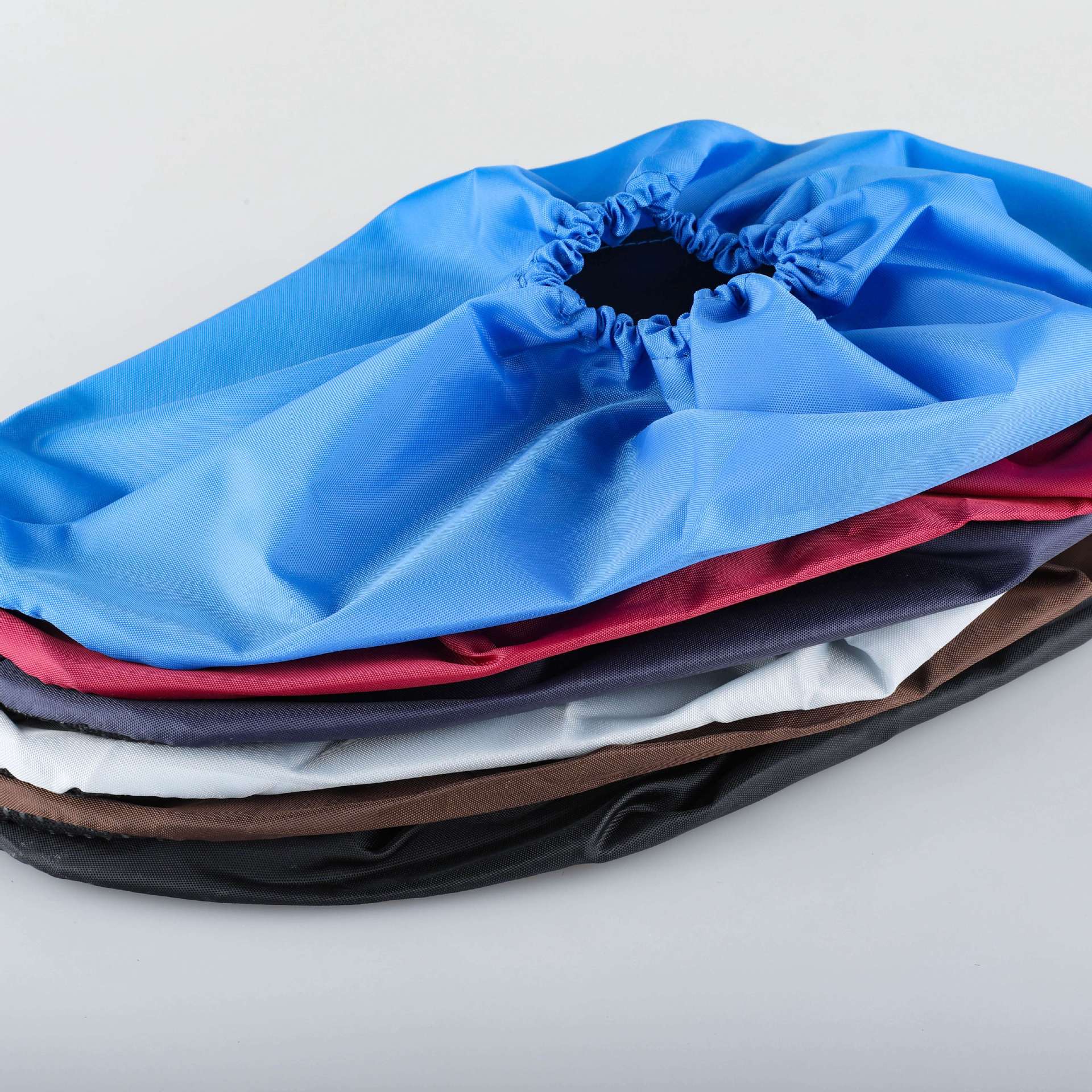 Rain-proof silk cloth shoe cover household thickened non-slip indoor dustproof reusable rain-proof cloth foot cover for adult students