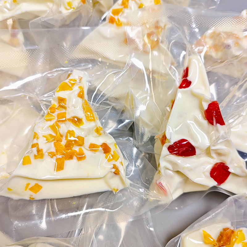 [Xinjiang specialty] Xinjiang heart region lasagna milk skin 500g mixed flavor fried rice net red snack fruit milk cover