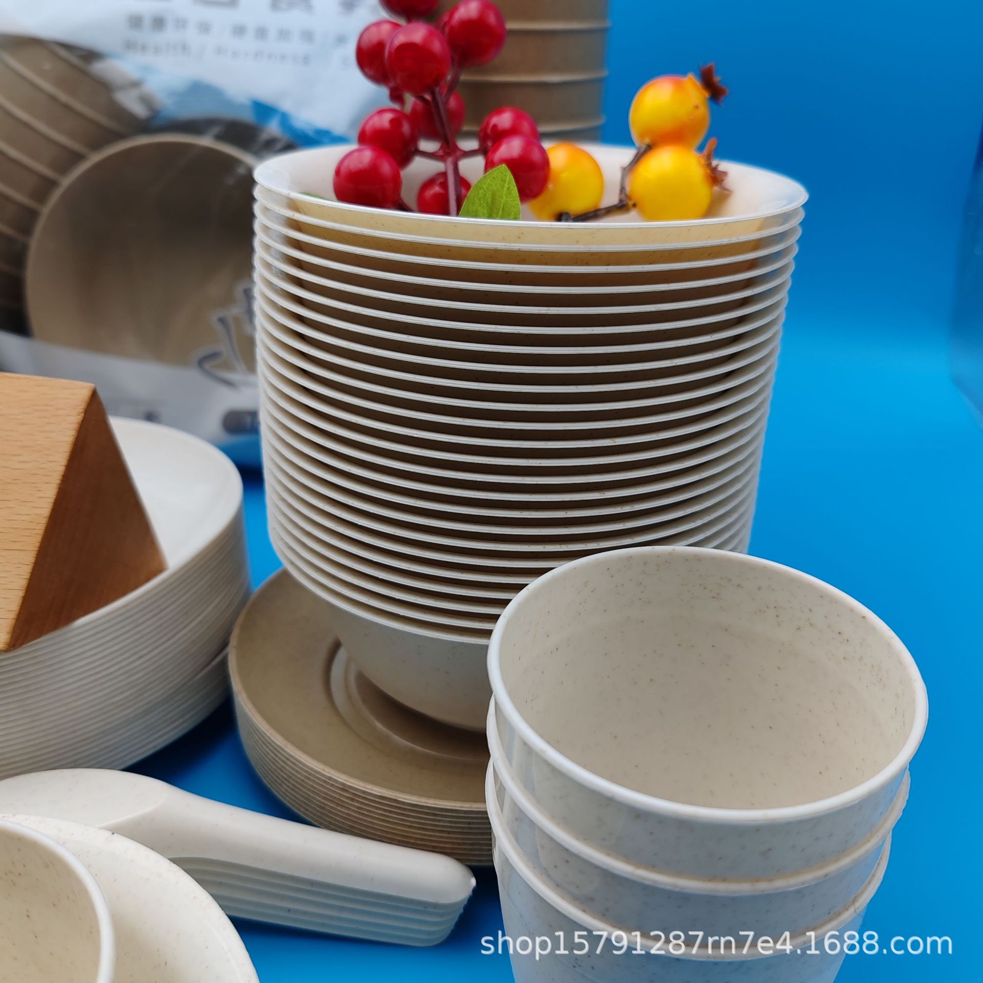 Rice Husk Eco-Friendly Tableware Four-Piece Set Disposable Household Thickened Anti-Fall Wedding Banquet Picnic Barbecue Food Grade