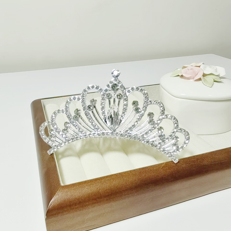 Princess Crown Tiara Girls Pearl Crown Comb Hairpin Girls Birthday Rhinestone Crown Children's Day Performance Hair Accessories