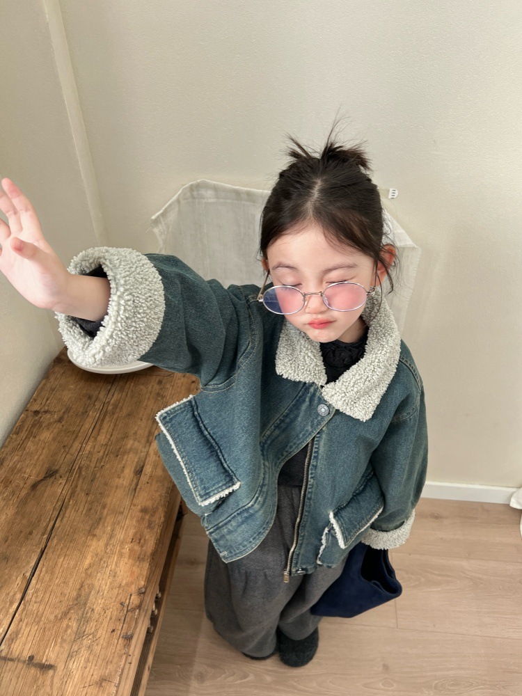 End-Of-Season Clearance, No Returns or Exchanges~