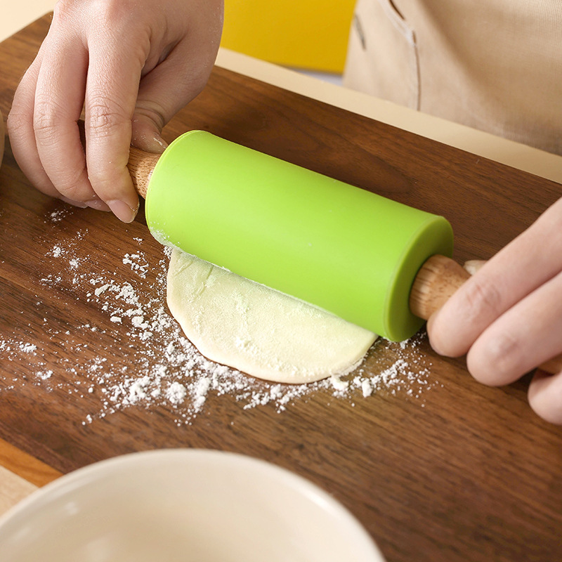 Manufacturer Wholesale Large Silicone Rolling Pin with Wooden Handle Non-Stick Dough Roller Stick Flour Direct Sale