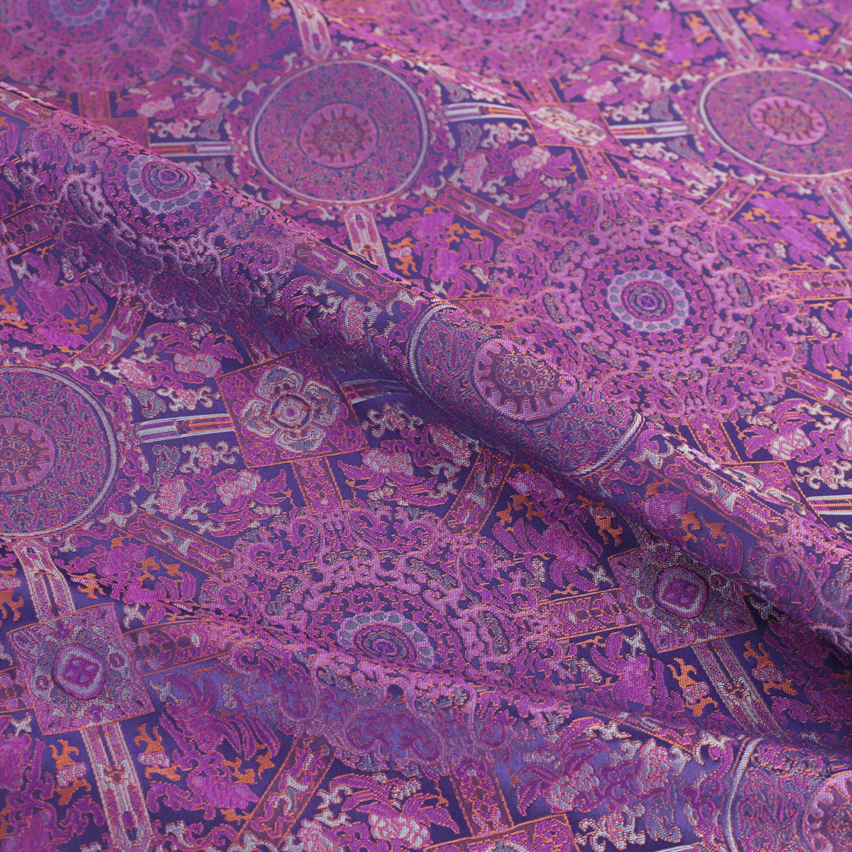 Best-Selling Style with Eight Trigrams Ceiling Pattern, Chinese-Style Jacquard Imitation Song Brocade Fabric, Fabric Remnants for Vests and Tops, Brocade Clothing Fabric