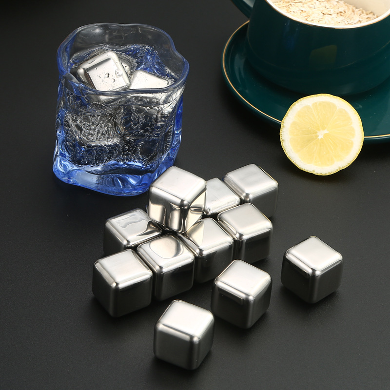 304 stainless steel Ice Cube quick-frozen round ice particles summer cooling iced cola whiskey circulating ice hockey suit