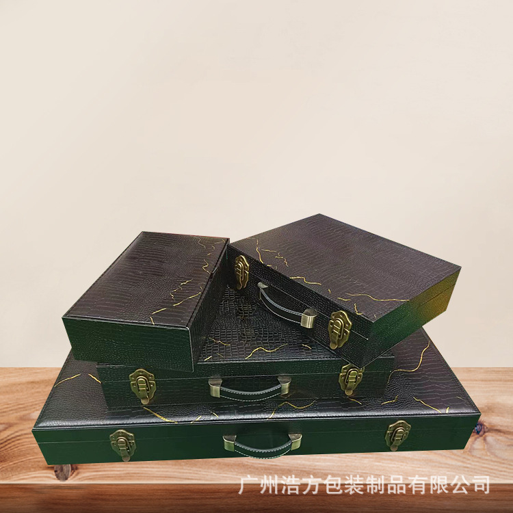 High-end gold foil white wine glass small wine dispenser set gold foil set Jinshan crystal white wine glass gift box