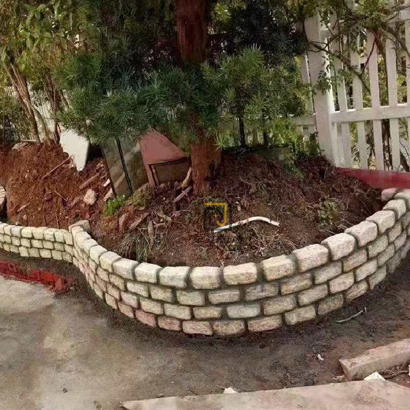 Vegetable Garden Retaining Stone Flower Garden Fence Edge Roadside Stone Edge Flower Bed Courtyard Stone Granite Garden Manufacturer Wholesale
