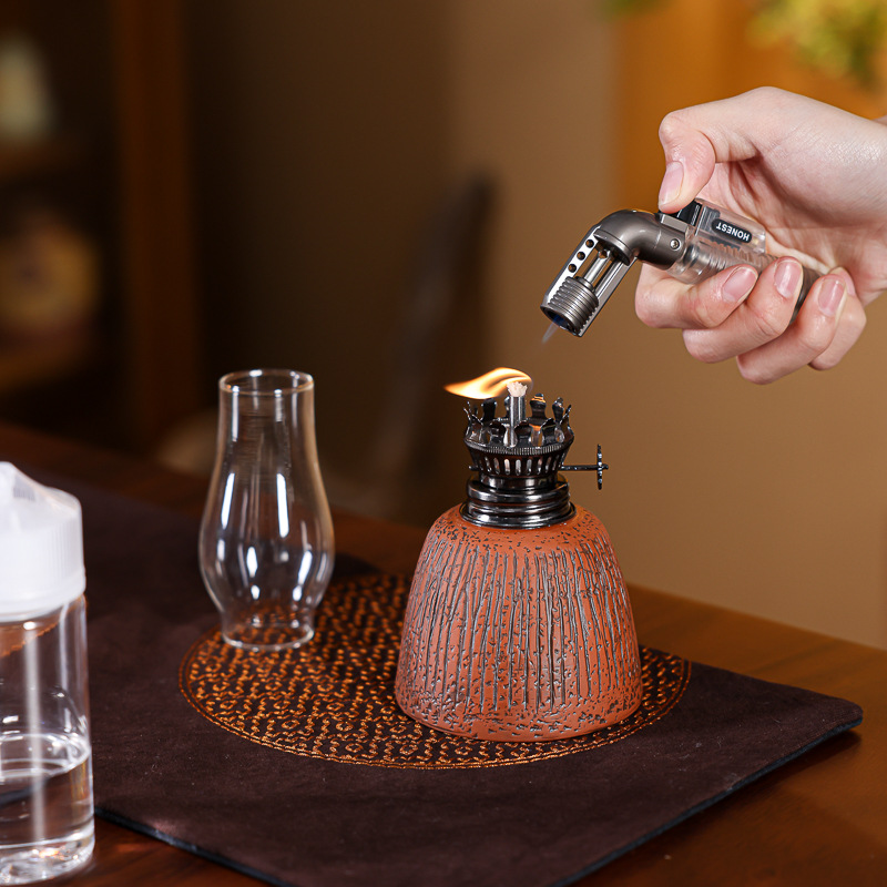 Retro Creative Ceramic Butter Lamp Traditional Blue and White Ceramic Tea Room Home Furnishings Outdoor Camping Style Tea Room Atmosphere Lamp