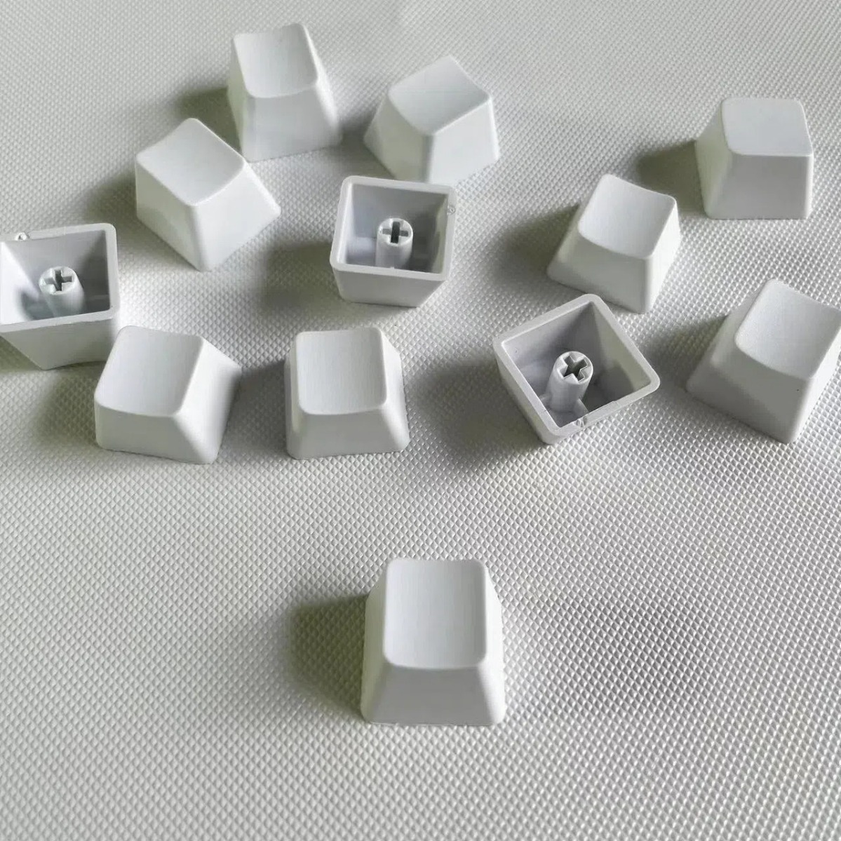 FactoRy DiRect Supply Keycap Single R4 Sublimation Easy to ColoR ORiginal Height PBT Mechanical KeyboaRd Keychain Keycap