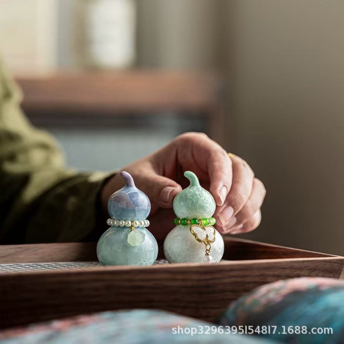 Crystal Glazed Gourd Small Ornaments Ceramic Ladies Cute Colorful Small Fresh Tea Pet Tea Ceremony Accessories High-End Gifts