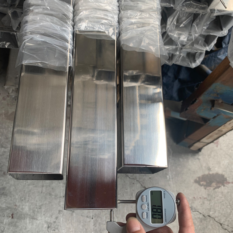 304 Stainless Steel Square Tube Thin-Walled Stainless Steel Rectangular Tube 201 Square Tube Industrial Tube Seamless Tube Decorative Tube Steel Tube