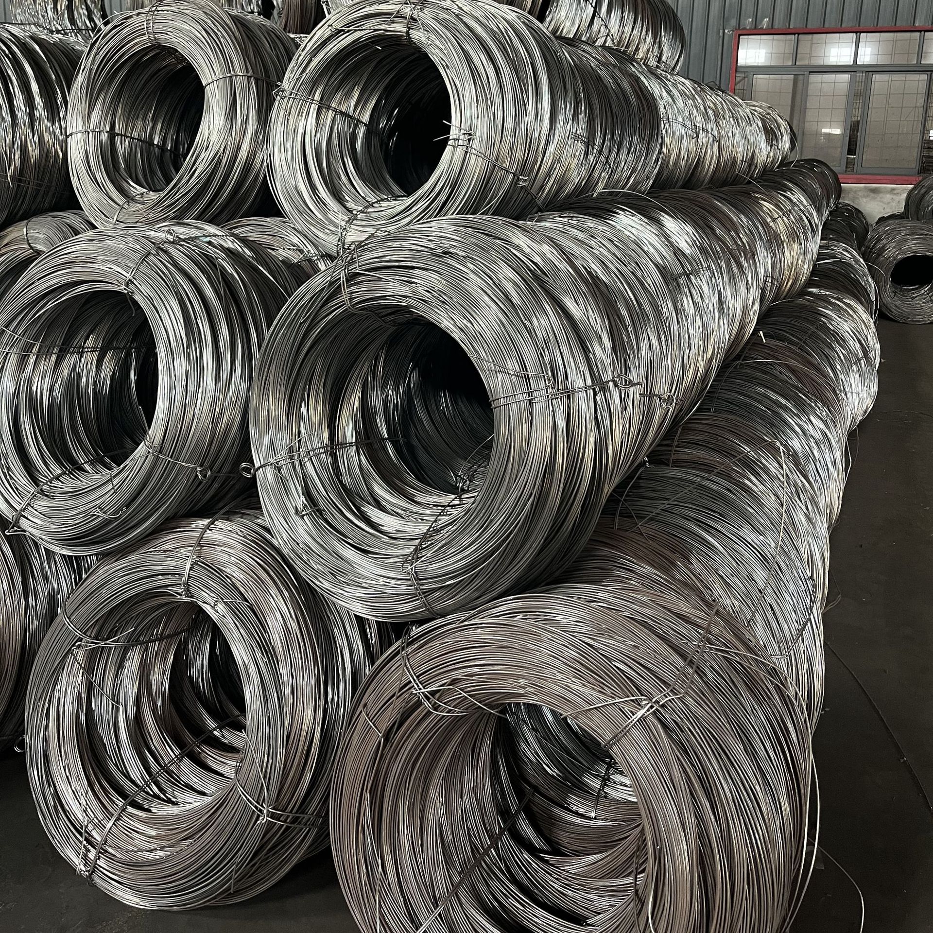 Galvanized iron wire quality assurance strong durable good corrosion resistance cold drawn wire raw material side wire