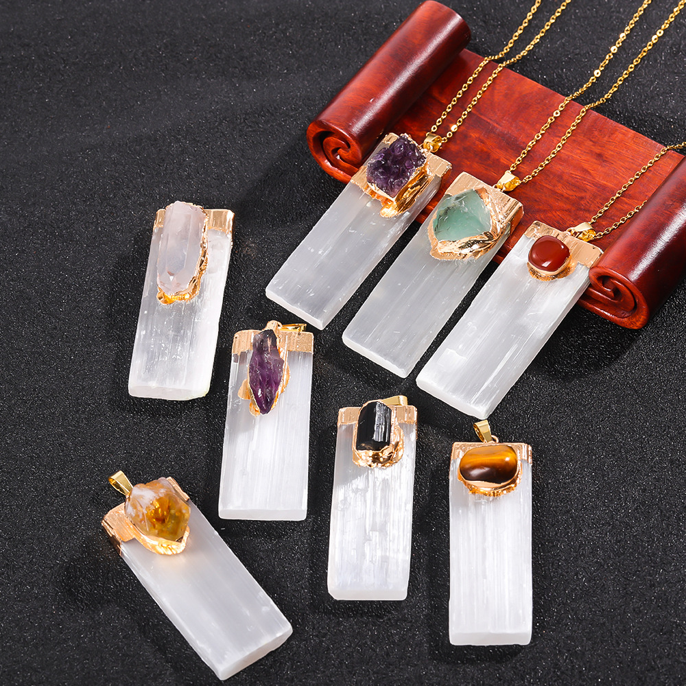 Natural gypsum inlaid crystal pendant white gypsum foreign trade jewelry irregular crystal stone necklace ornaments cross border