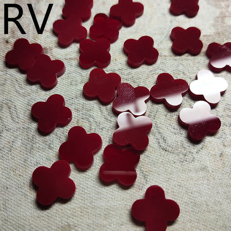 Natural four-leaf clover red agate petals Red chalcedony red gem head double-sided flat stone jewelry accessories direct sales