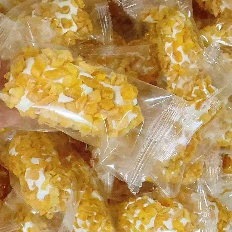 Brushed Soufflé Mango Flavor Cranberry Rose Flavor Crispy Sandwich Baked Pastry Snacks Wholesale Shipped from Xinjiang