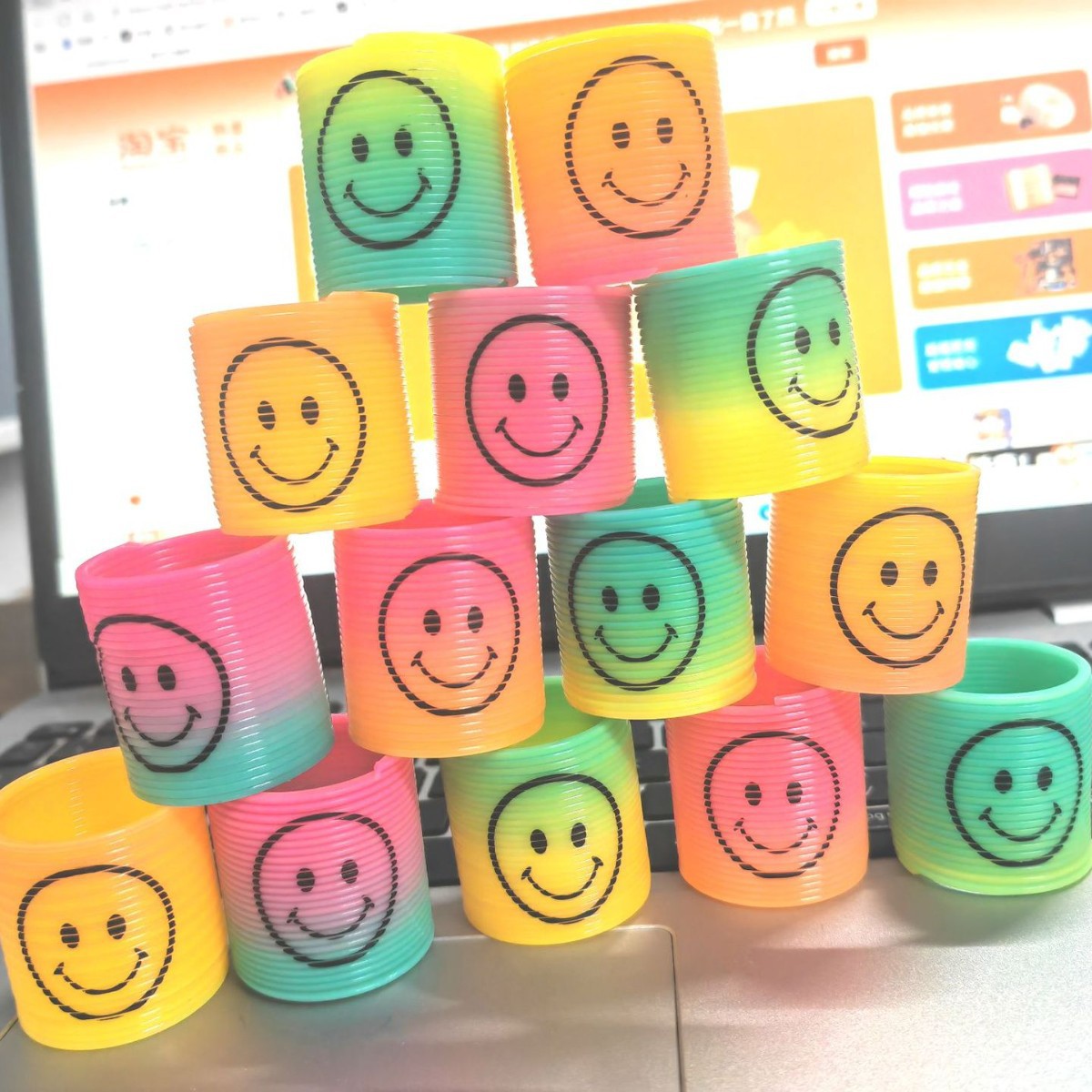 3.5cm Mini Smiley Rainbow Ring Cross-Border Hot-Selling Factory Direct Sales Children's Spring Ring Colorful Elastic Ring Toy