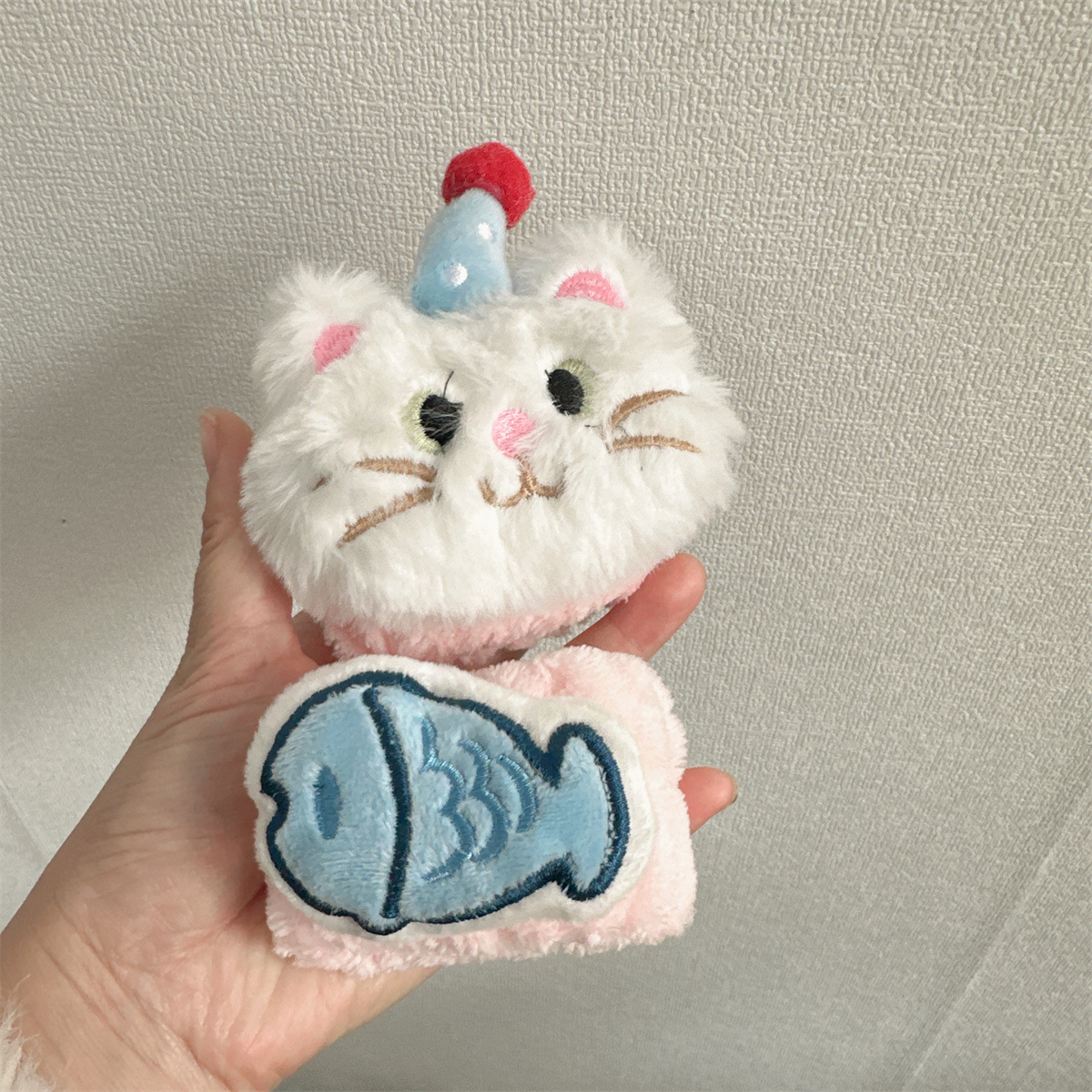 Cute Penguin Fish Plush Face Wash Wristband for Women to Wash and Prevent Dripping Special Anti-Moisture Sports Wristband for Autumn and Winter