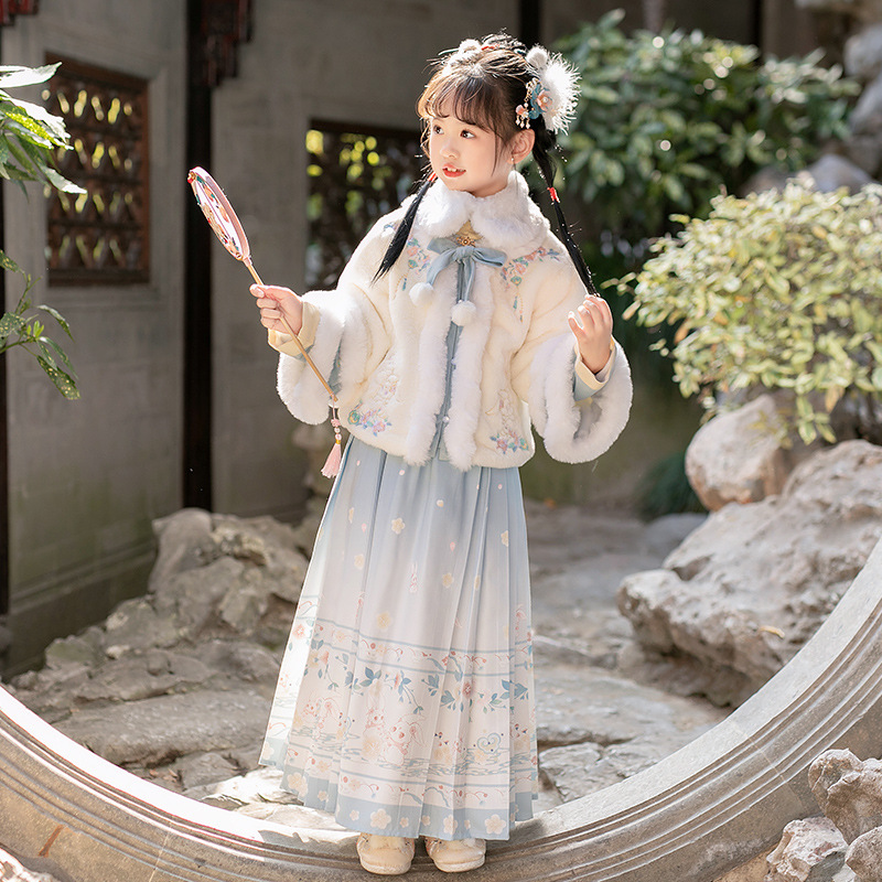 Hanfu Girl Autumn and Winter Mamian Skirt 2025 New Winter Chinese Style Traditional Children's Skirt Ancient Style New Year Outfit