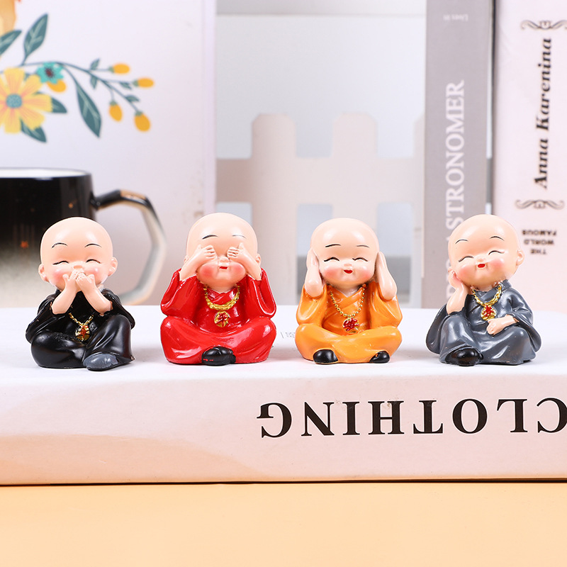 Автомобильные украшения с четырьмя маленькими монахами из Шаолиня, персонализированные смоляные фигурки для декора интерьера автомобиля
