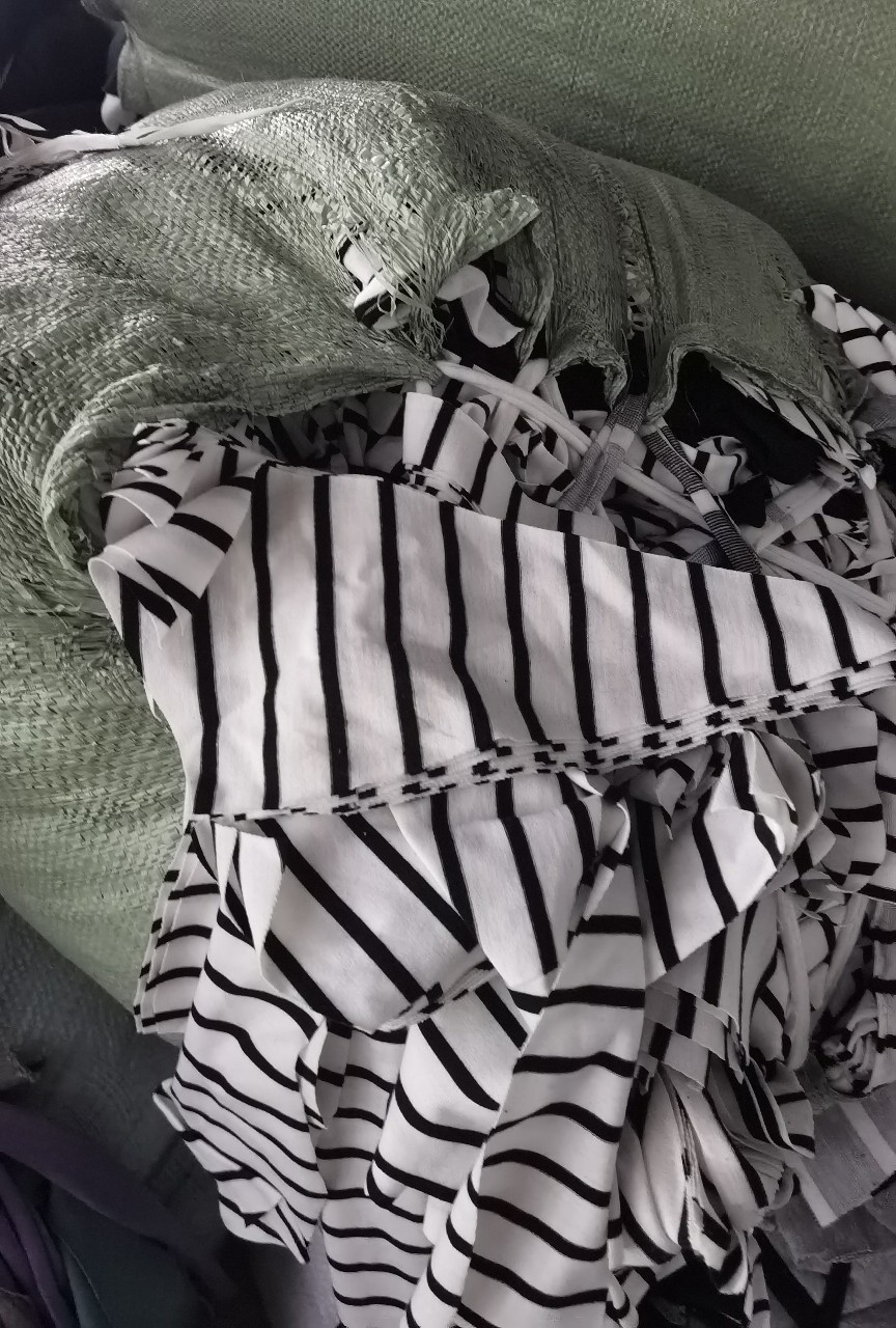 Многоцветная мелкая блоковая ткань с ножевым краем из чистого хлопка, впитывающая масло и воду, промышленная wiping cloth, wiping machine cloth