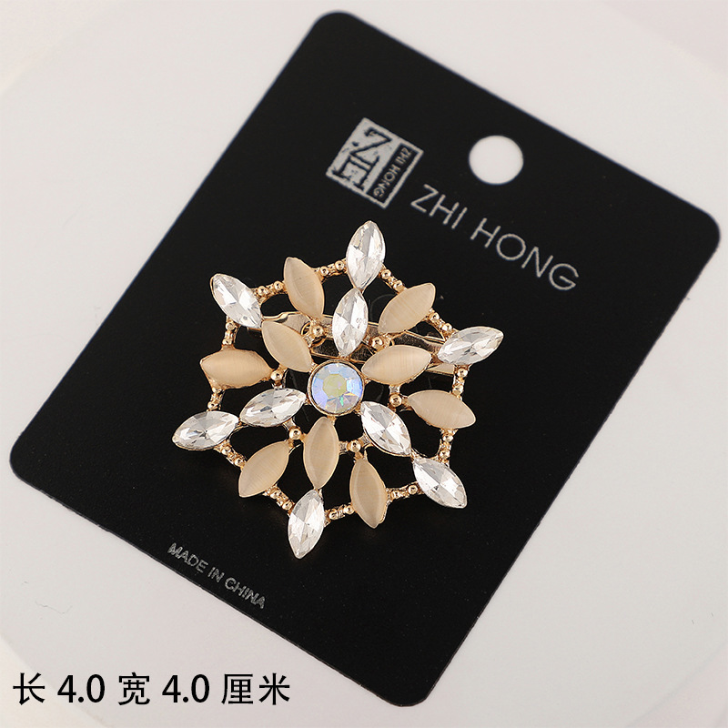 Brooch high-grade niche alloy corsage light luxury diamond-embedded all-match fixed anti-exposure pin corsage jewelry wholesale
