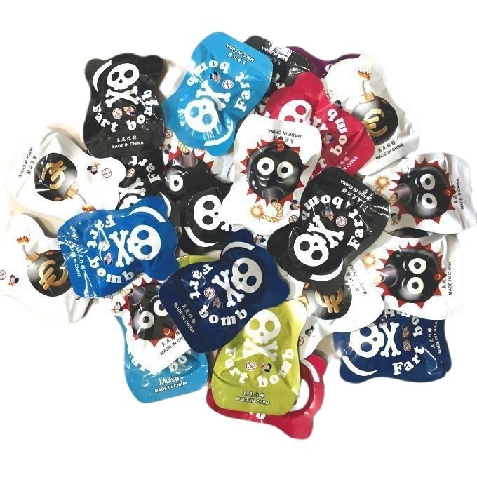 Grenade Trick Man Exploding Bag Tricky Toy/Weird Gadgets Novelty Creative Stinky Bag Stinky Fart Bag/Stinky Bag