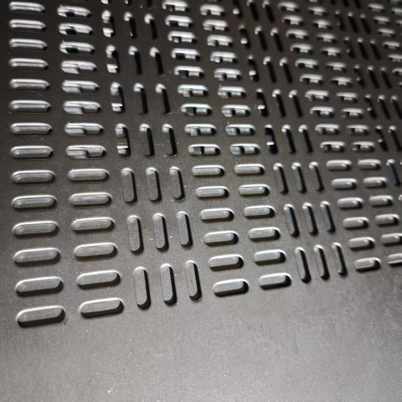 304 Stainless Steel Perforated Mesh Metal Decorative Mesh Stainless Steel Steel Mesh Construction Engineering Special-Shaped Perforated Mesh