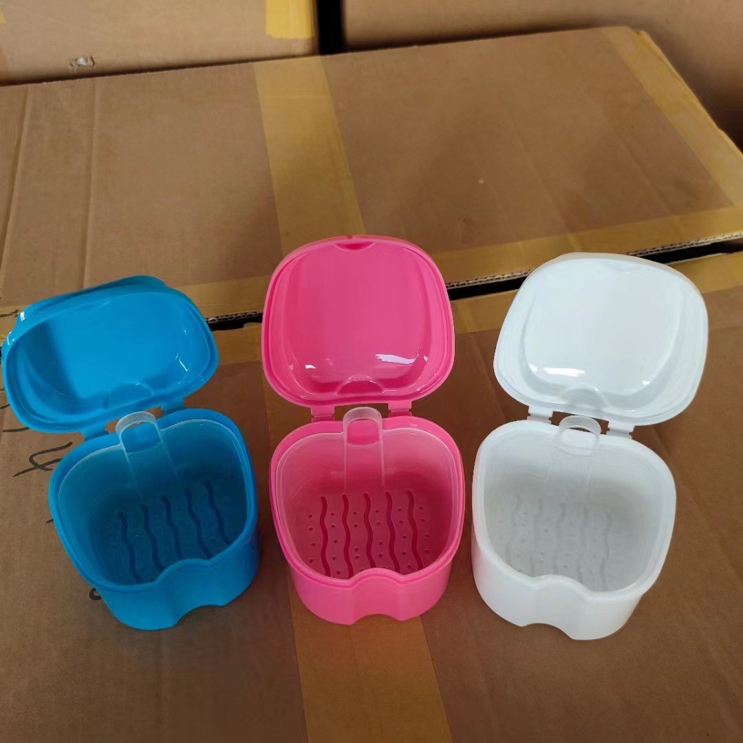Apple-type denture box braces holder cleaning box corrector denture soaking cleaning box with strainer storage box