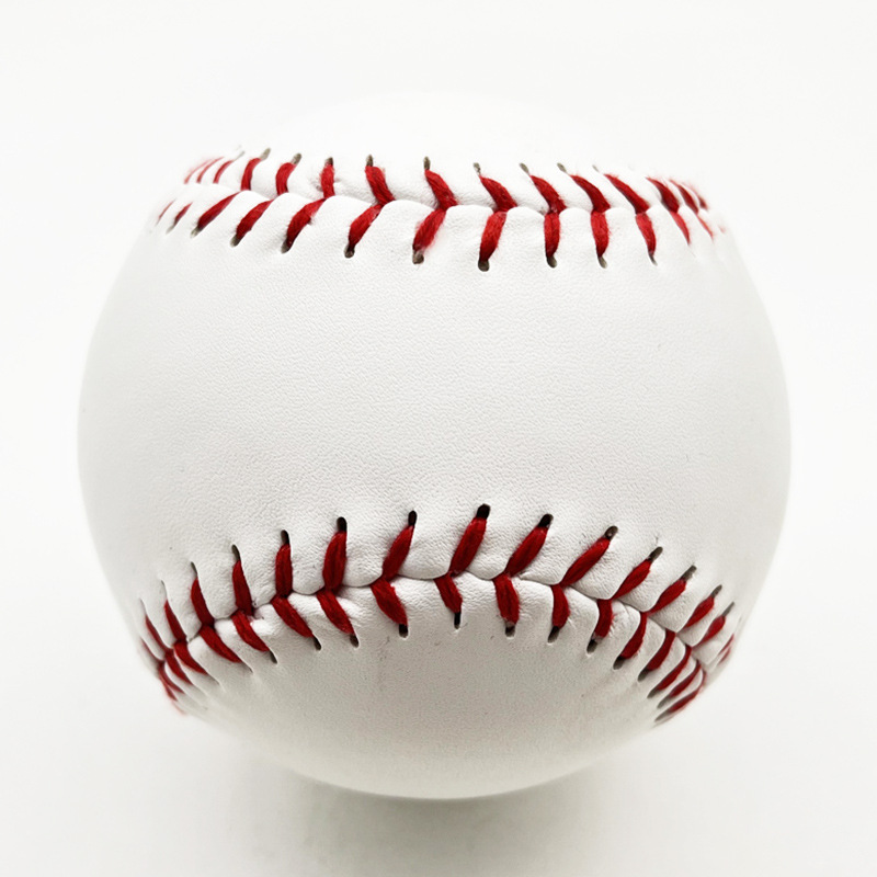 Manufacturer Wholesale and Retail 9inch Baseballs with a Diameter of 7.2cm, Cowhide, Two-Piece Leather, Pvc, Pu, Various Materials Available