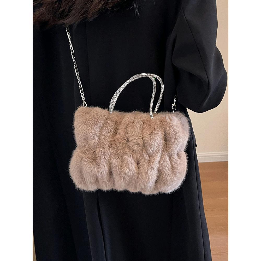 Hand-Held Plush Small Bag for Women 2025 New Versatile Furry Cloud Bag Spring and Summer Furry Chain Crossbody Bag