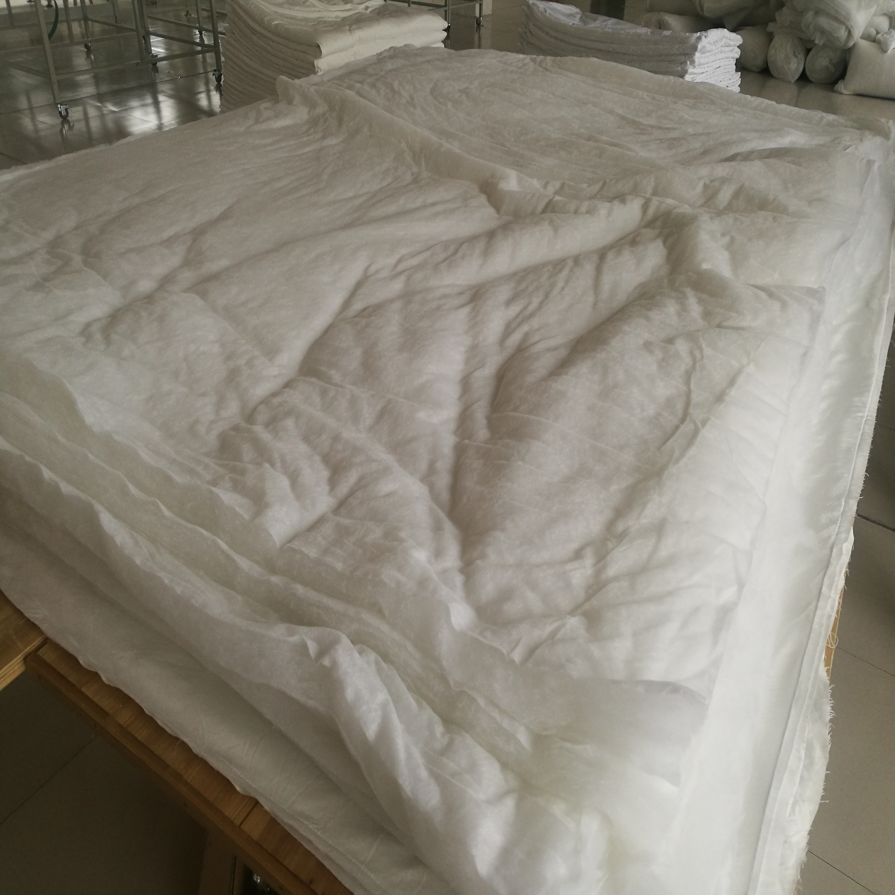 Nantong Large Quilt Customized Summer Cool Quilt Washable Cotton Feather Velvet Imitation Feather Quilt Soybean Quilt Processing Factory