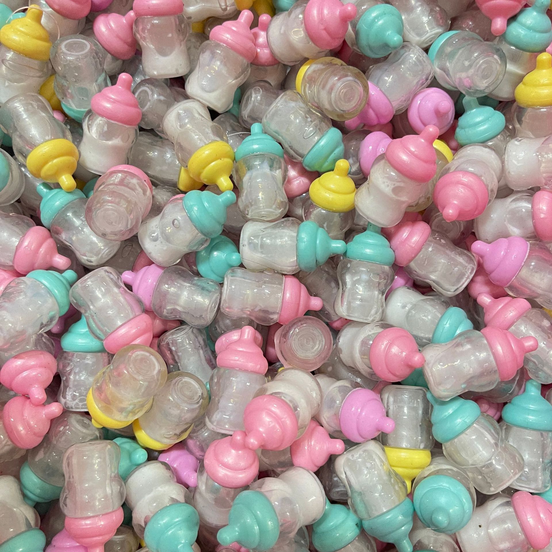 Оптовая продажа искусственных бутылочек с молоком, текучие аксессуары для кукол, игрушки для игрового домика, материалы для DIY