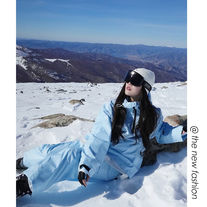 Winter new windproof waterproof two pieces suit ski suit suit couple mountaineering suit warm jacket