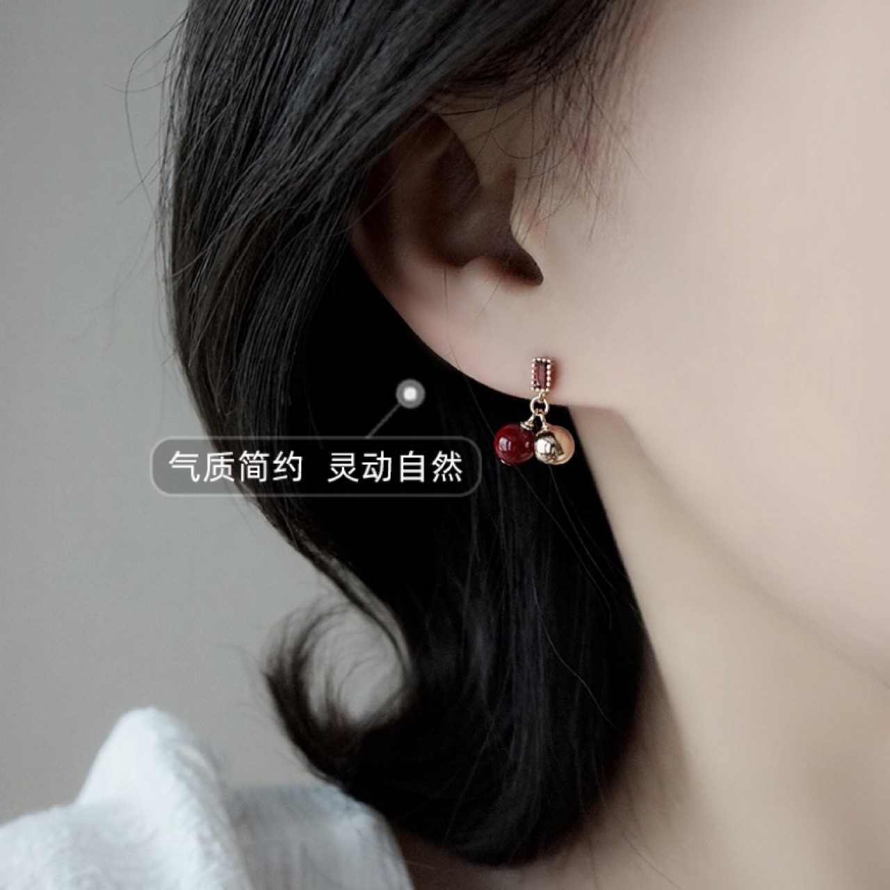 Red bean s925 silver needle festive cinnabar earrings feeling earrings ladies western style red zircon earrings golden ball