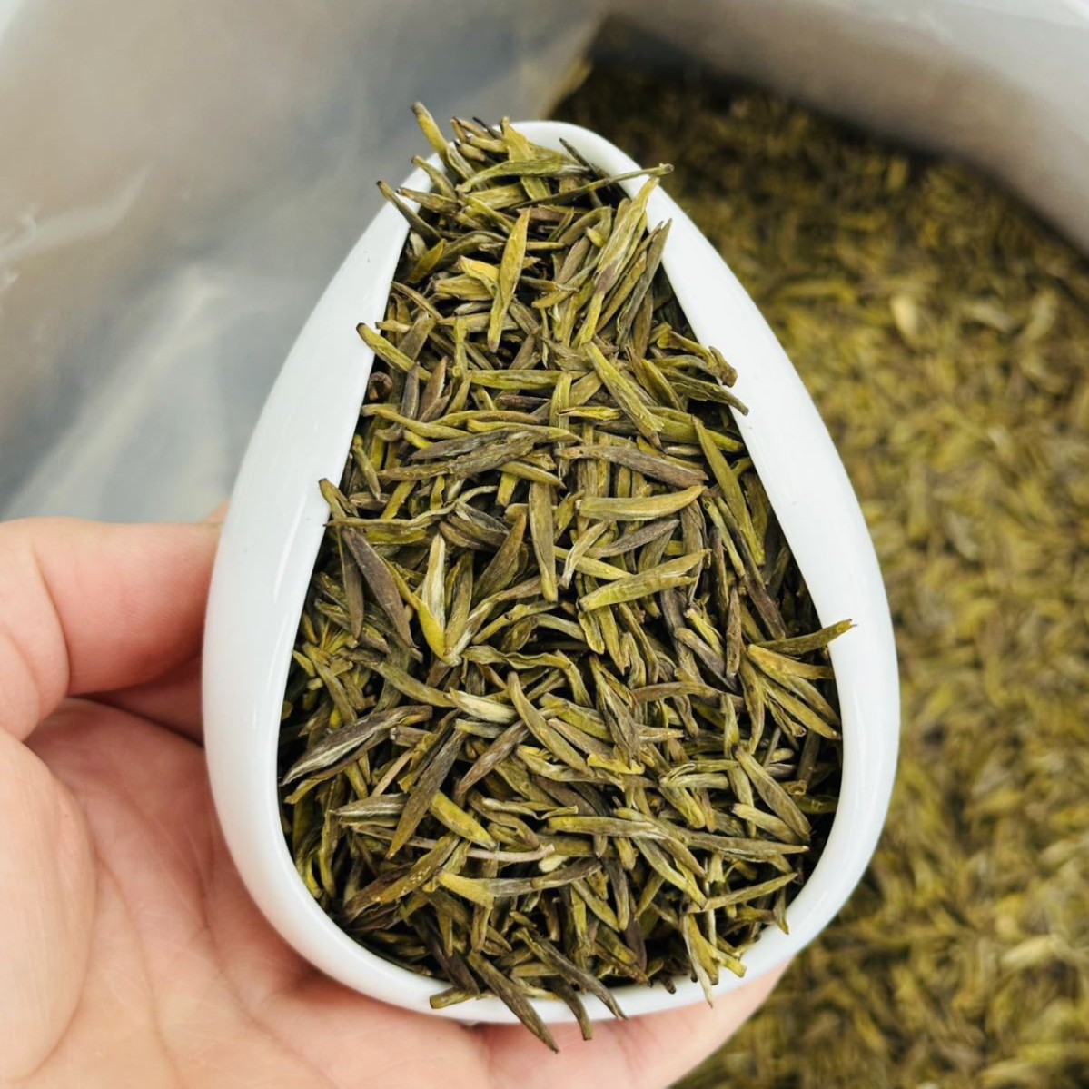 Sichuan Mengding Huangya Fully Handmade Yellow Tea Yaan Gong Tea Semi-Fermented Yellow Tea Wholesale Tea for Self-Drinking