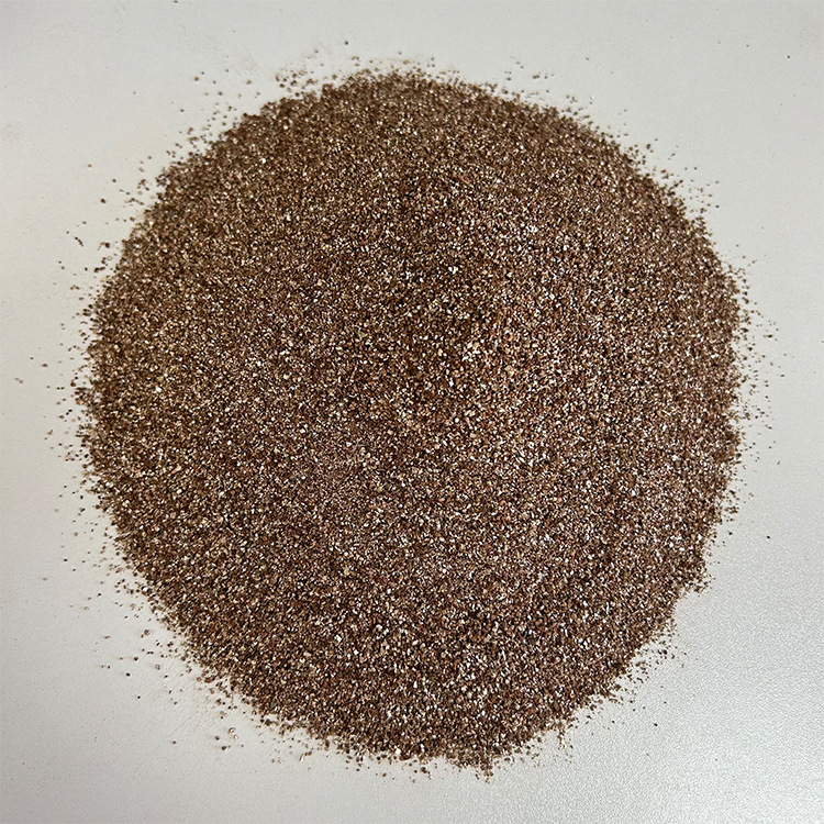 Water and Fertilizer Preservation for Horticultural Fruits and Vegetables Fleshy Green Plant Hydroponic Granules Red Vermiculite Powder 20- 40 Mesh Fireproof Vermiculite