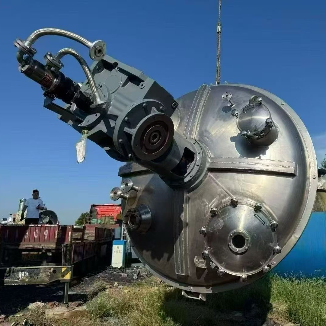 Used 8000 Liter Single Cone Screw Ribbon Dryer Double Helical Mixer Ribbon Mixer