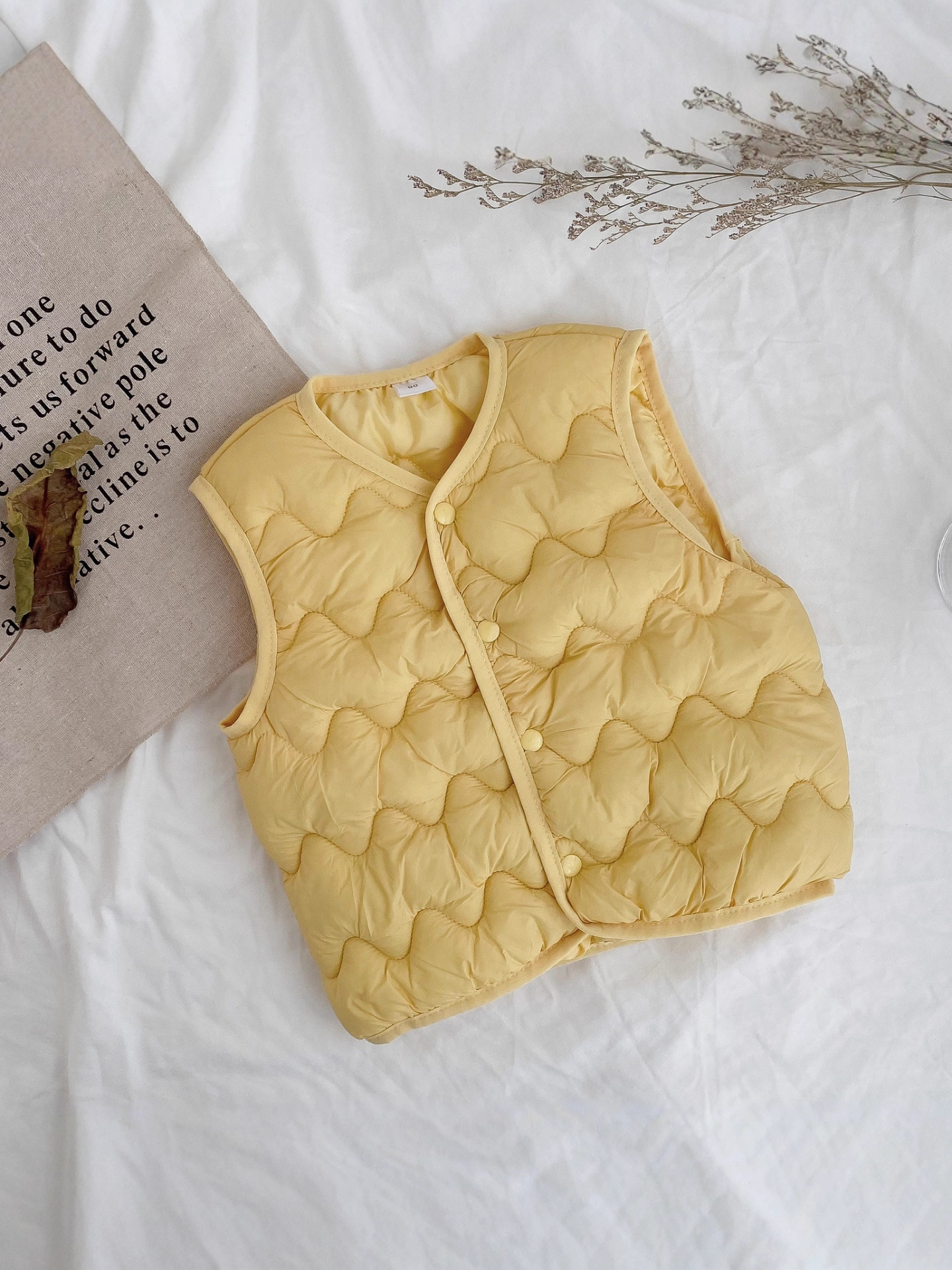 Children's down Cotton Vest Baby Autumn and Winter Vest Boys and Girls Vest Small and Medium-Sized Children Spring and Autumn Inner and Outer Wear Vest 2301