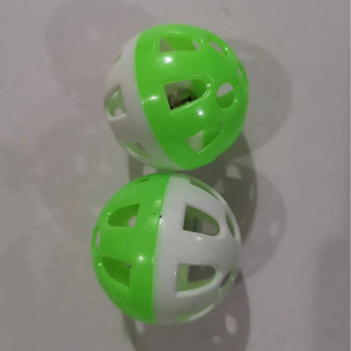 Wholesale Pet Toys Cat Plastic Hollow Ball with Bell Toy Ball Pet Spherical Toy Cat Supplies