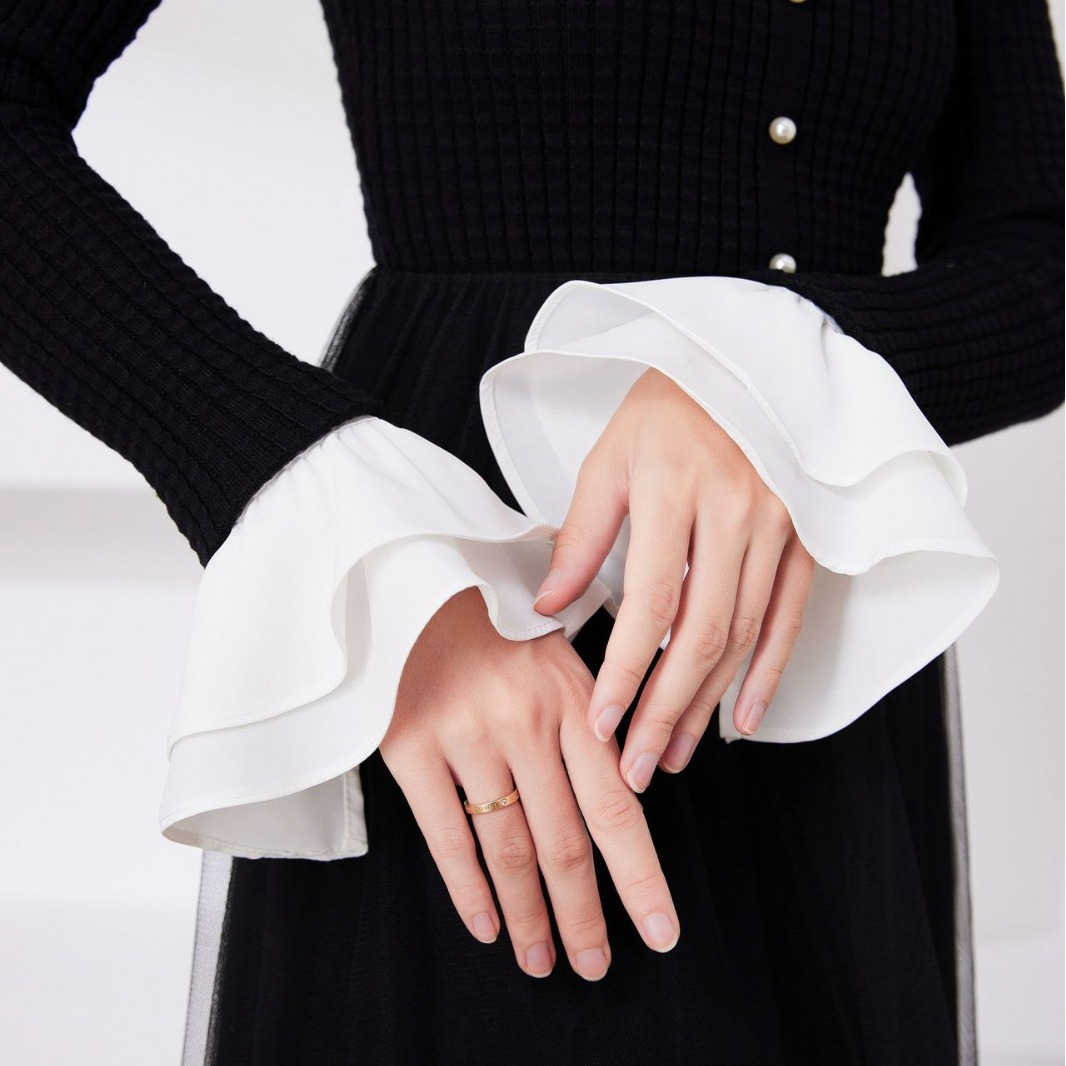 Cross-border Korean-style floral sleeve horn double-layer ruffled decorative wrist sleeve with fake sleeve matching sweater sweater sweater sweater