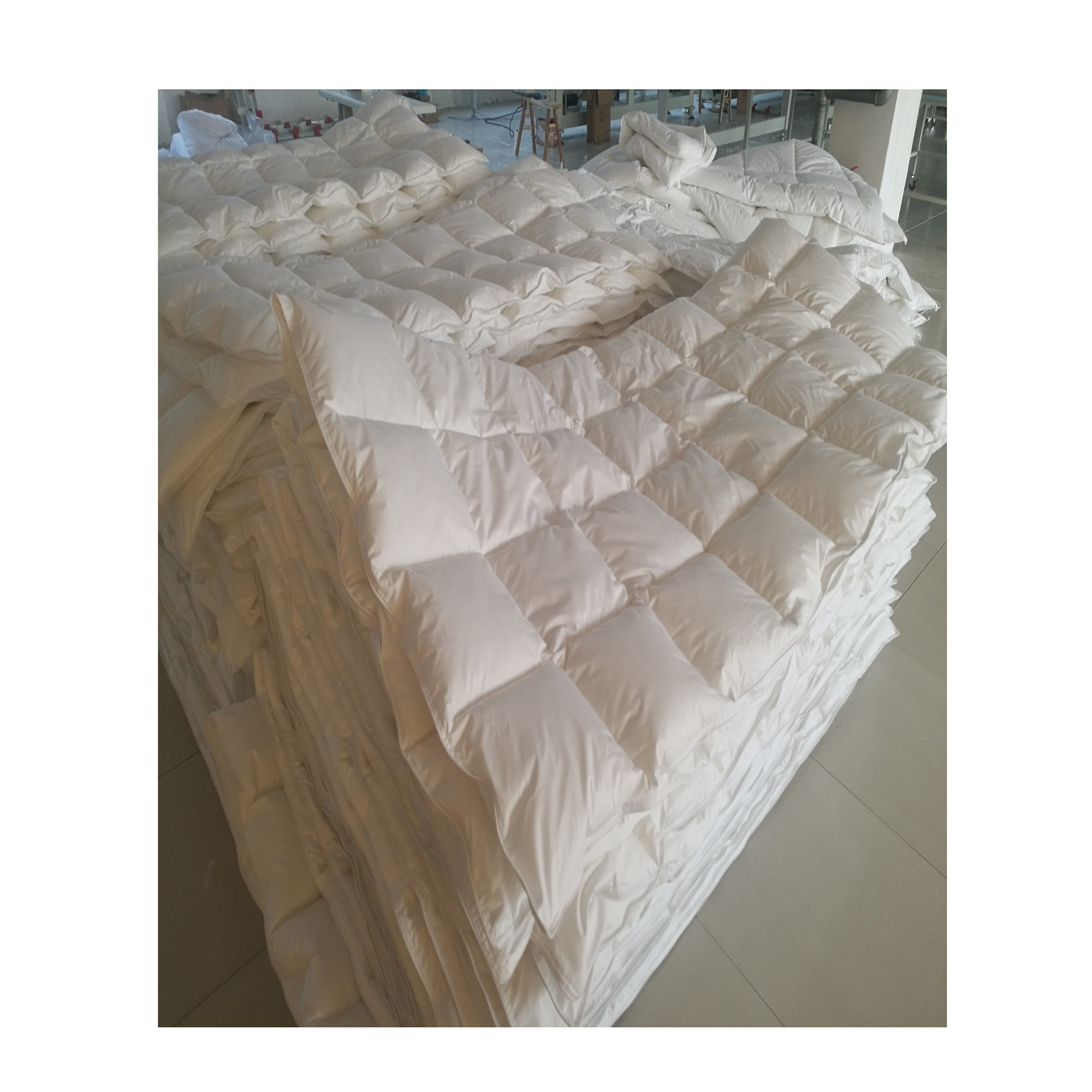 Nantong Large Quilt Customized Summer Cool Quilt Washable Cotton Feather Velvet Imitation Feather Quilt Soybean Quilt Processing Factory