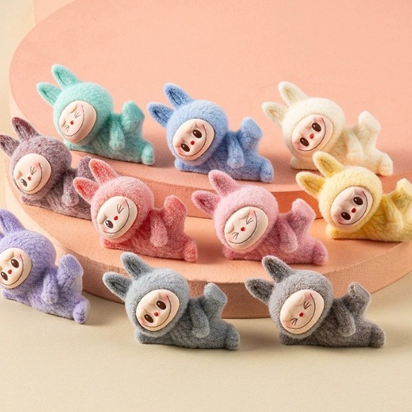 Популярные милые трендовые украшения Labubu цвета макарон из ПВХ, мини-кукла, маленькие украшения