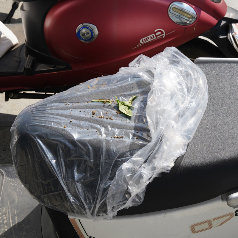 Electric Vehicle Disposable Plastic Seat Cushion Cover Rainproof and Dustproof Protective Cover Battery Vehicle Bicycle Seat Cushion Cover