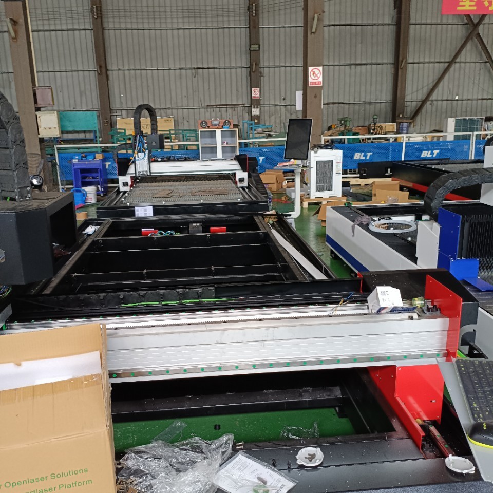 Laser Cutting Machine Fully Enclosed Laser Machine Laser Tube Cutting Machine