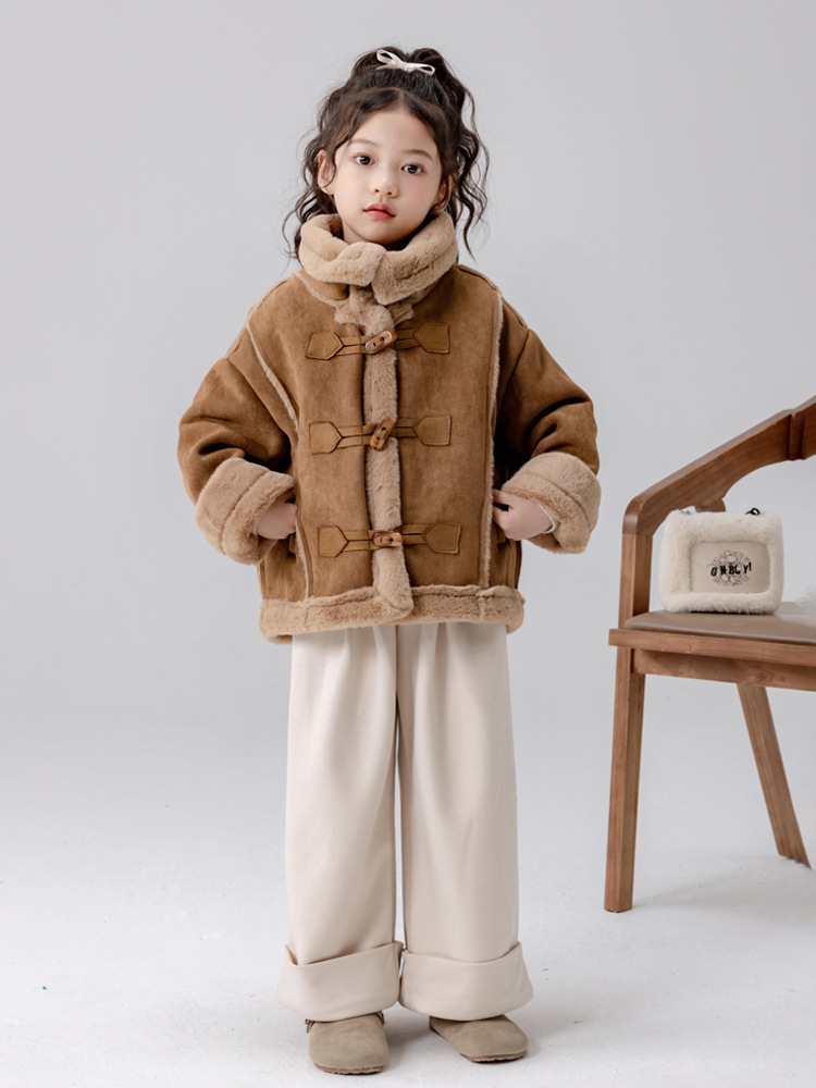 Girls' Autumn Outfit 2025 New Jacket Children's Stylish Thickened Fur Integrated Autumn and Winter Top for Girls Trendy