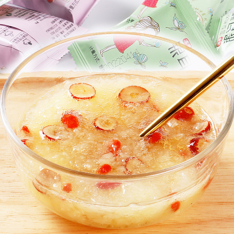 Non-boiling instant freeze-dried silver ear soup red dates medlar small package lazy meal instant silver ear soup wholesale