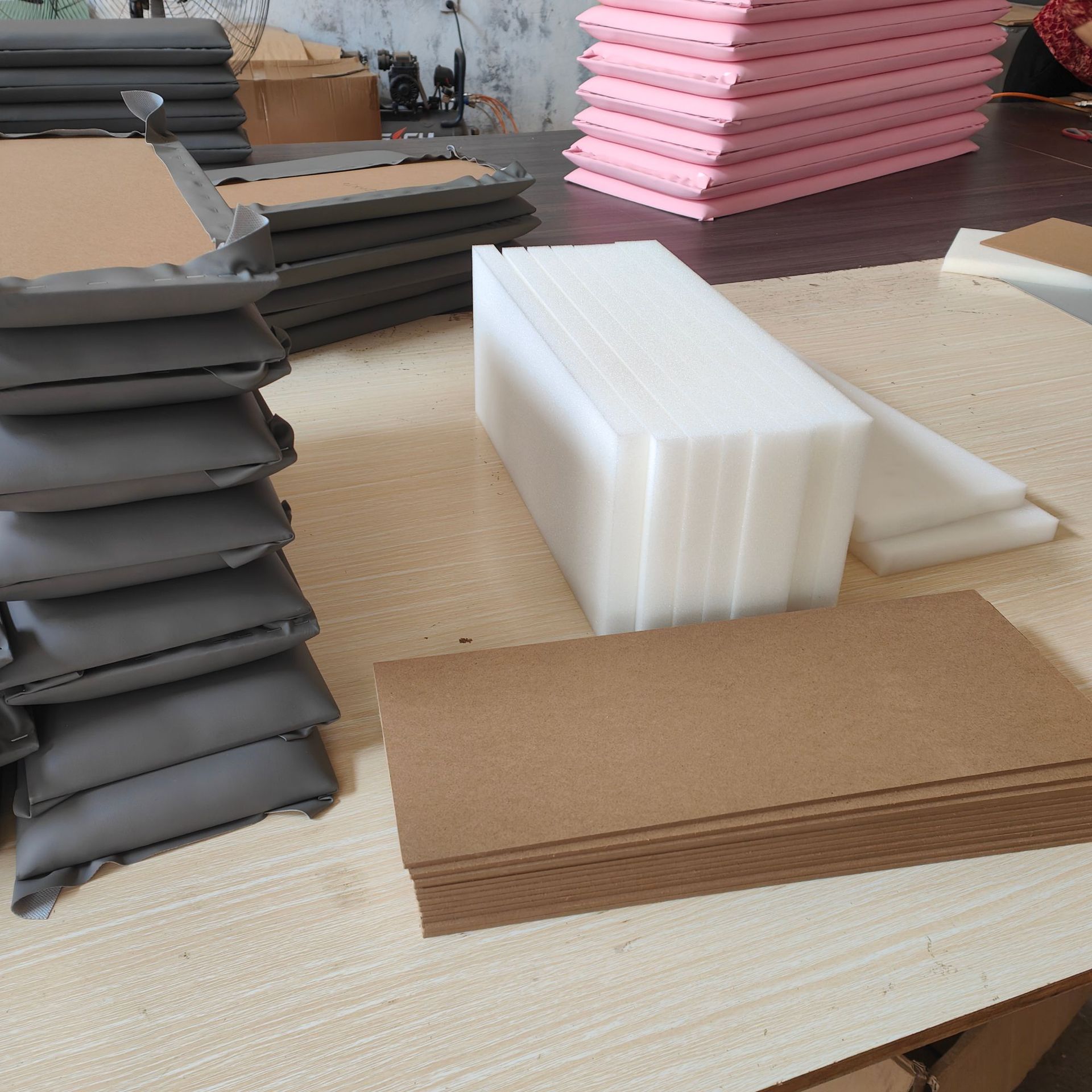 Tatami bedside soft bag anti-collision backrest children's room self-adhesive wall stickers wall mat waterproof moisture-proof bed wall