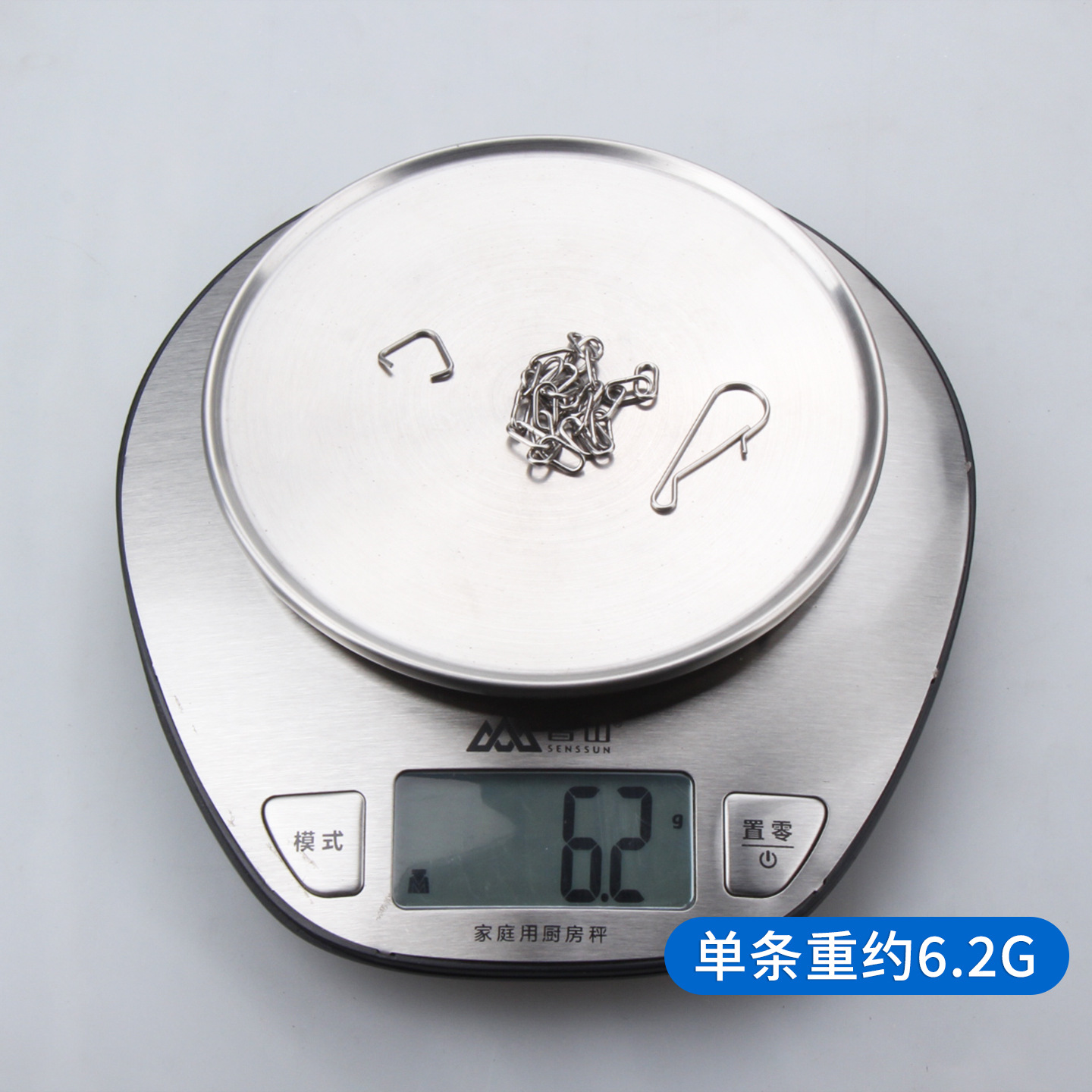 Old-Fashioned Toilet Tank Accessories: Flap Cover, Stainless Steel Chain, Water Seal Rubber Plug, Leather Cover, Leather Pad, Hanging Chain