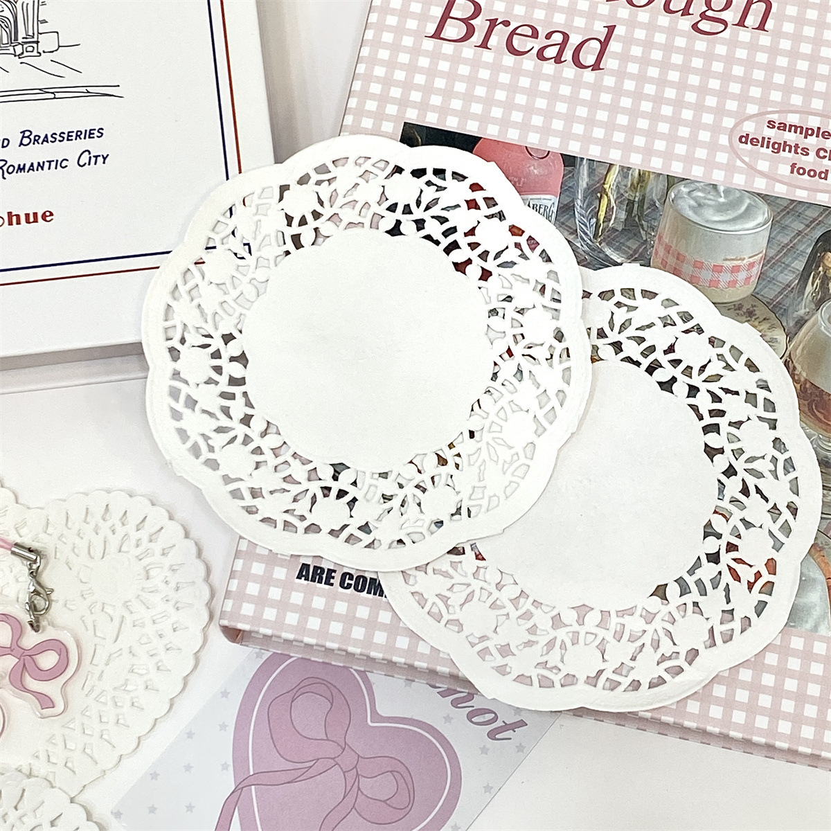 White Flower Bottom Paper Love Round Girls' Heart Ballet Wind Packaging Decorative Material Paper Pad Tray Paper Hollow Lace Paper