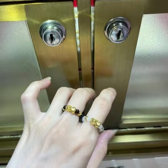 Simple Coco Love Love's Pixiu Ring Golden Transfer Beads Lucky Luck Couple Ring Niche Weaving Ring